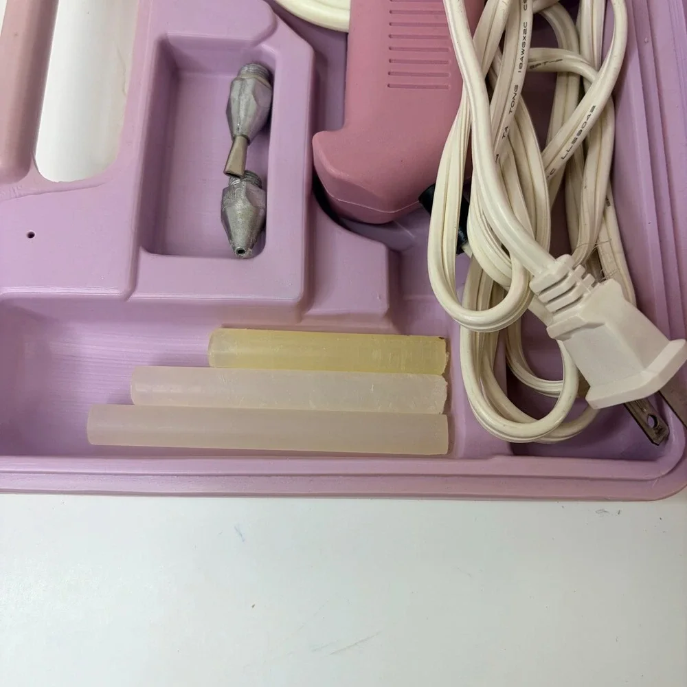 Rag Shop Crafters Hot Melt Glue Gun Set Pink Vintage JY-2002 40W with Case Works